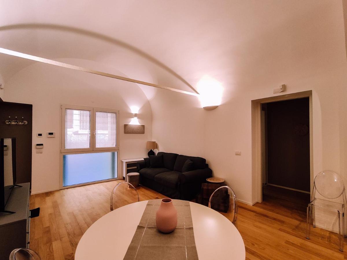 Appartamento Elegante Alle Due Torri By Wonderful Italy Bologna Bagian luar foto